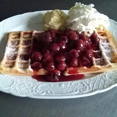 Hotel-restaurant-eifeltor Hotel 3*