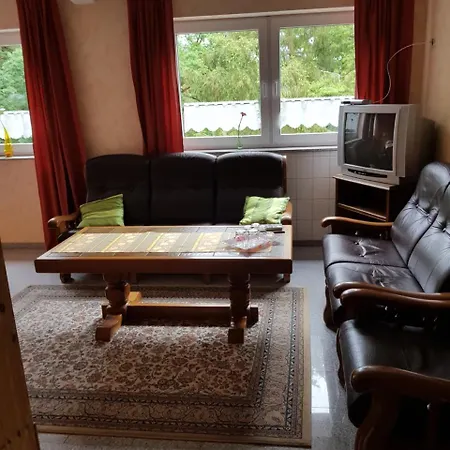 فندق Hotel-restaurant-eifeltor 3*