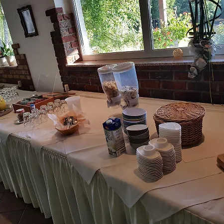 Hotel-restaurant-eifeltor 3* ميشرنيش