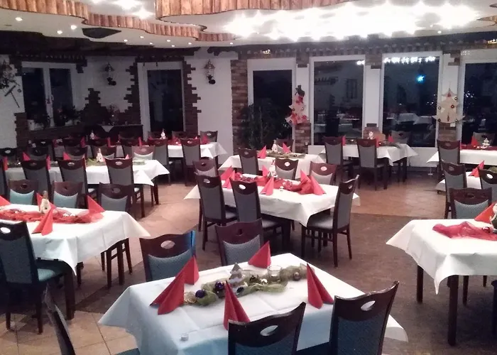 מלון Hotel-restaurant-eifeltor מכרניך