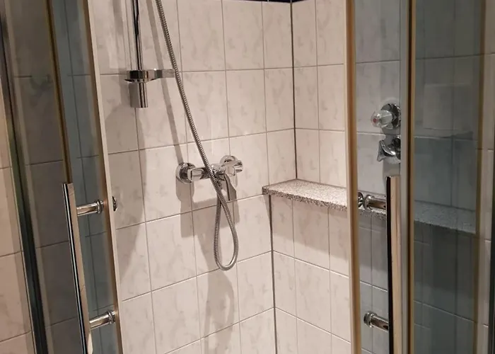 Hotel-restaurant-eifeltor מכרניך