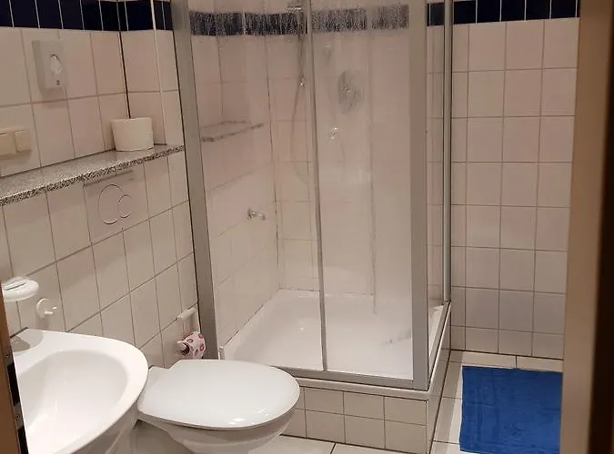 מלון Hotel-restaurant-eifeltor מכרניך