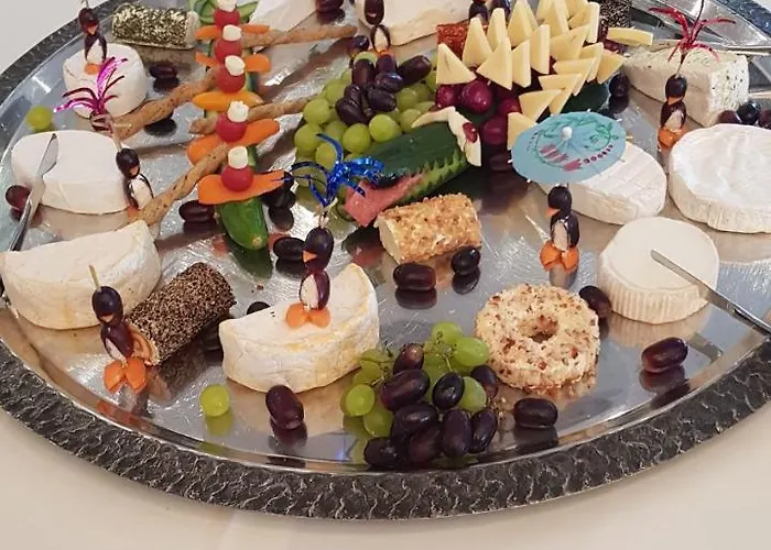 Hotel-restaurant-eifeltor מלון 3*